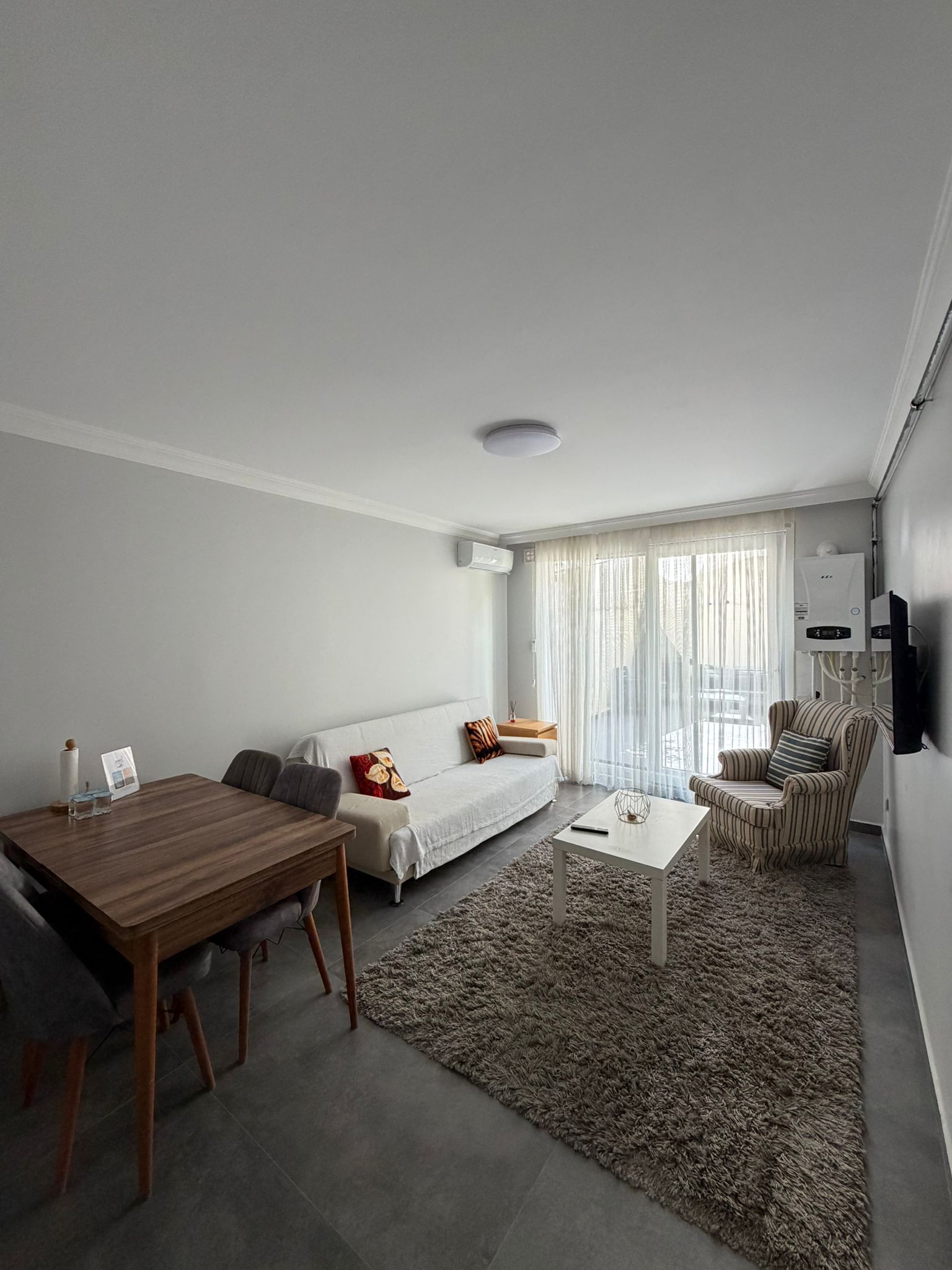 BMS Gerze Apart Otel bahçe katı apart daire iç mekan