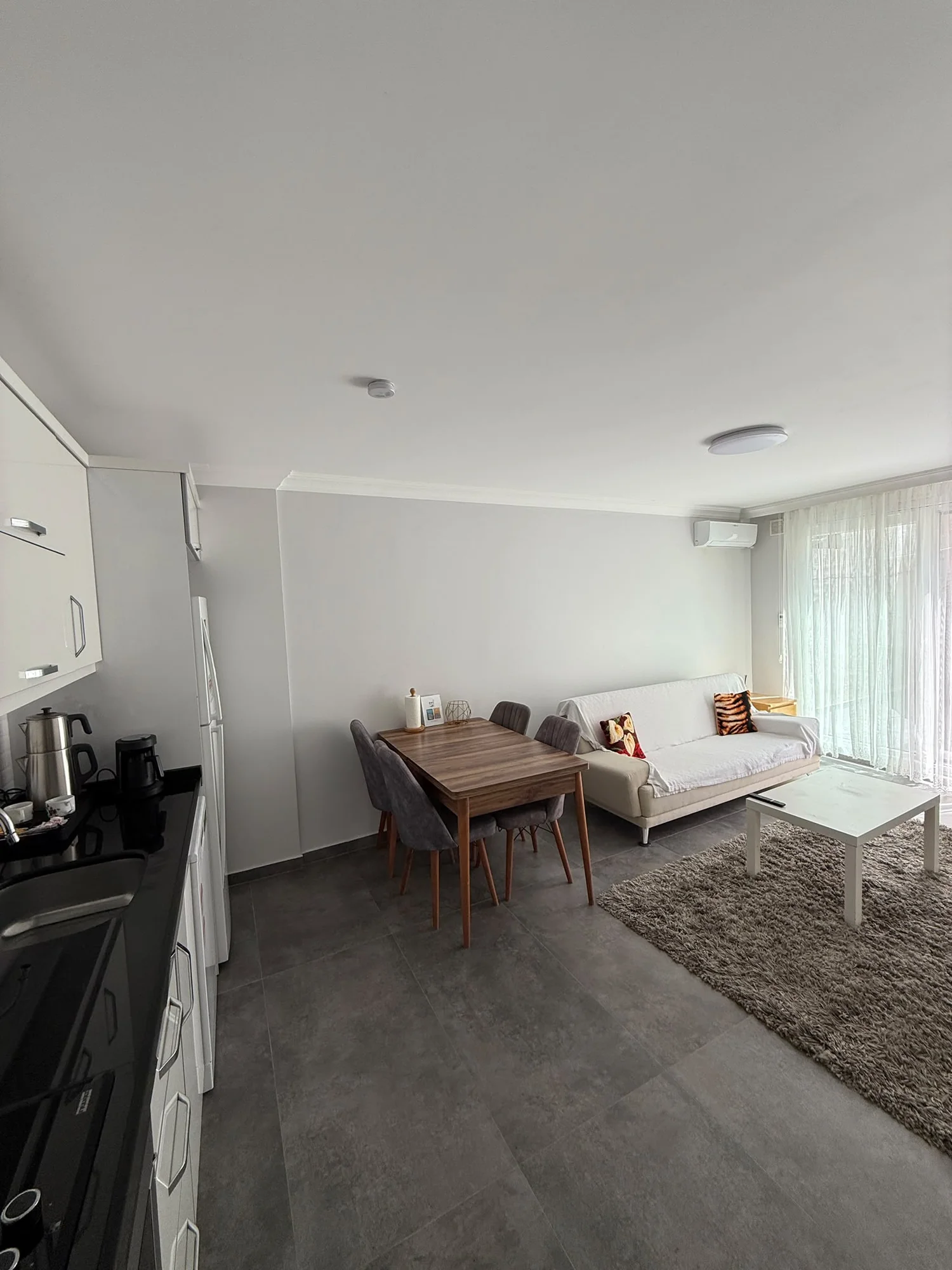 Bahçe Daire Salon